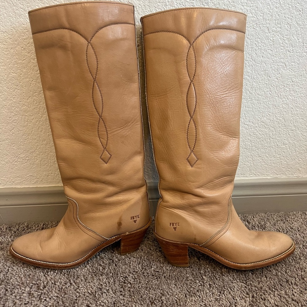 Frye Women's Tan Leather Boots Vintage - Picture 2 of 5